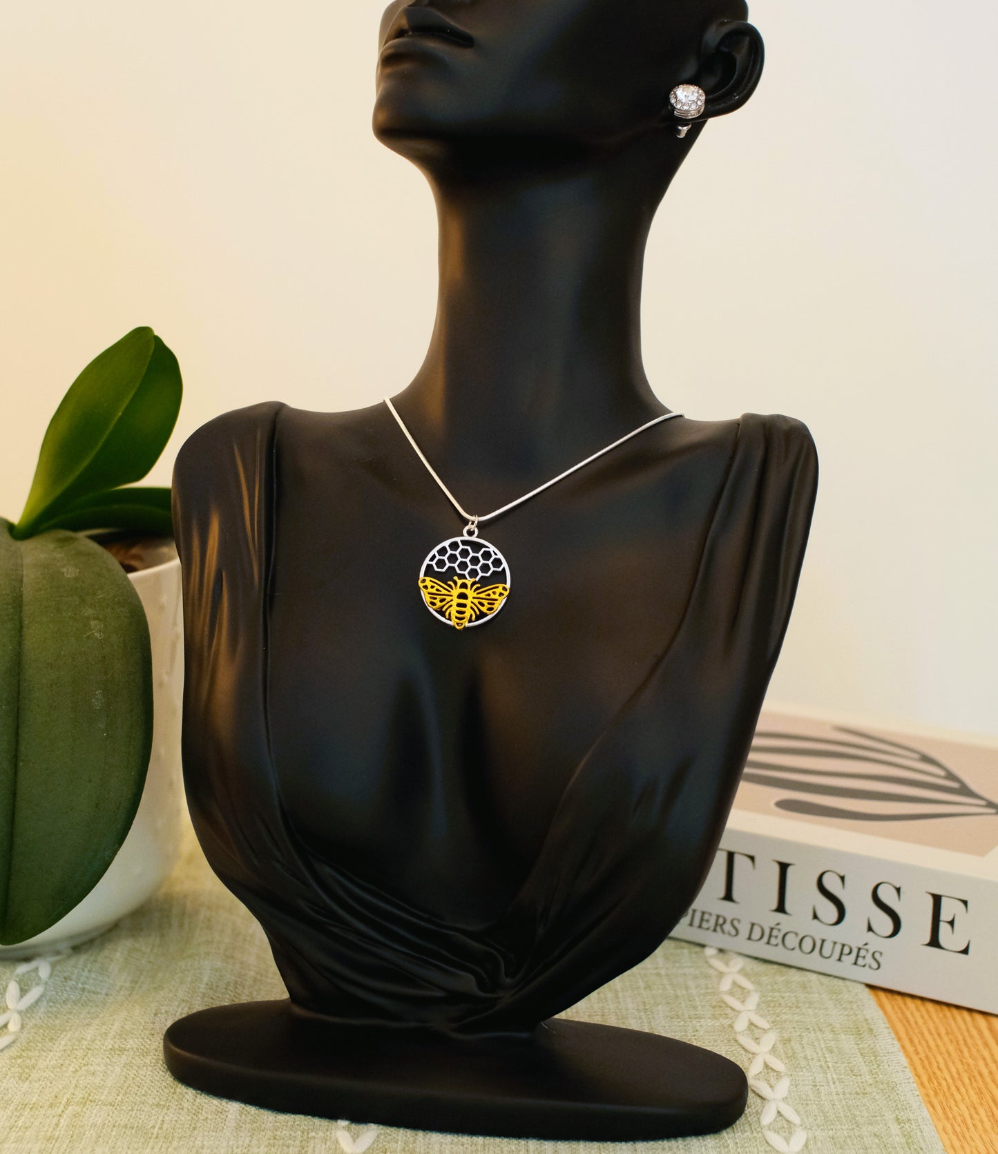 Bee